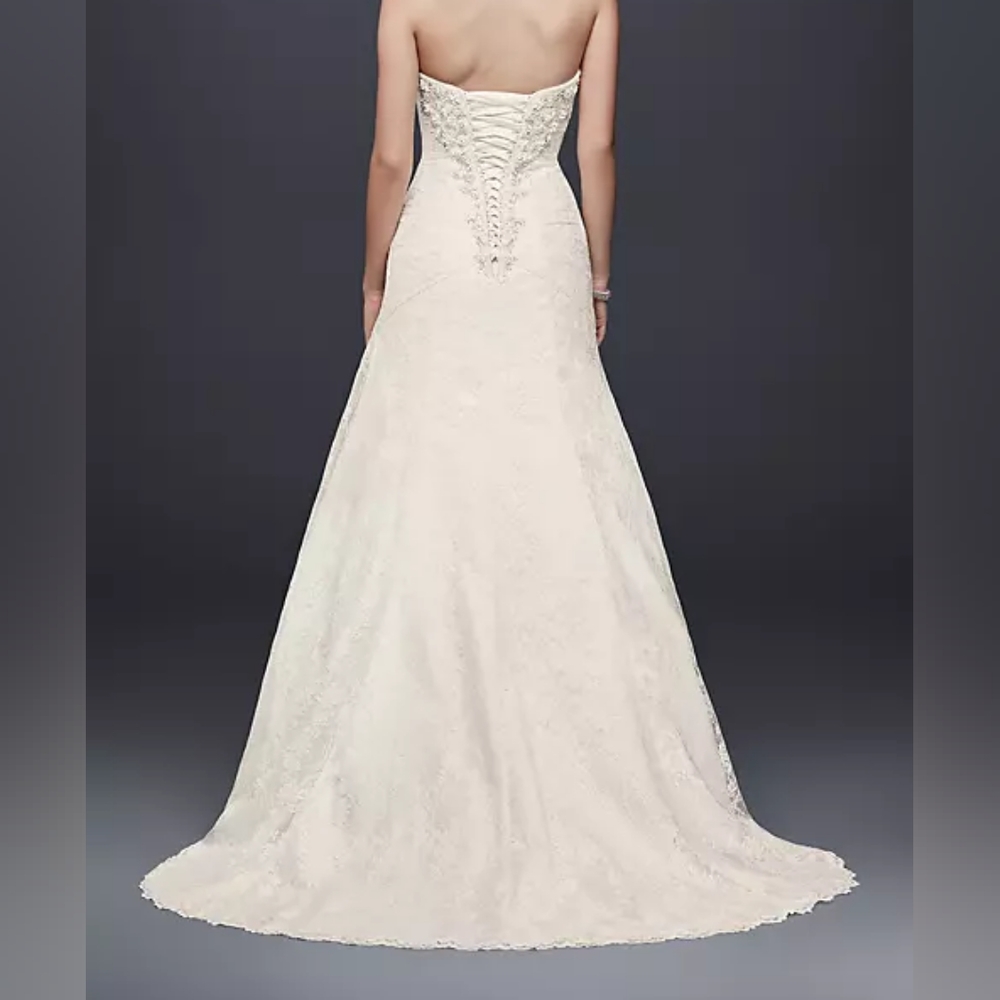 David's Bridal a-line lace wedding dress side split detail plus size 16 hemmed - Picture 2 of 9